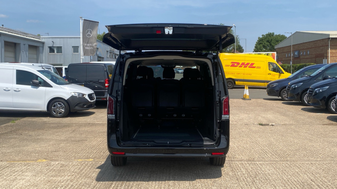 Mercedes-Benz Vito L2 Diesel Rwd 119CDI Select Crew Van 9G-Tronic - Image 12